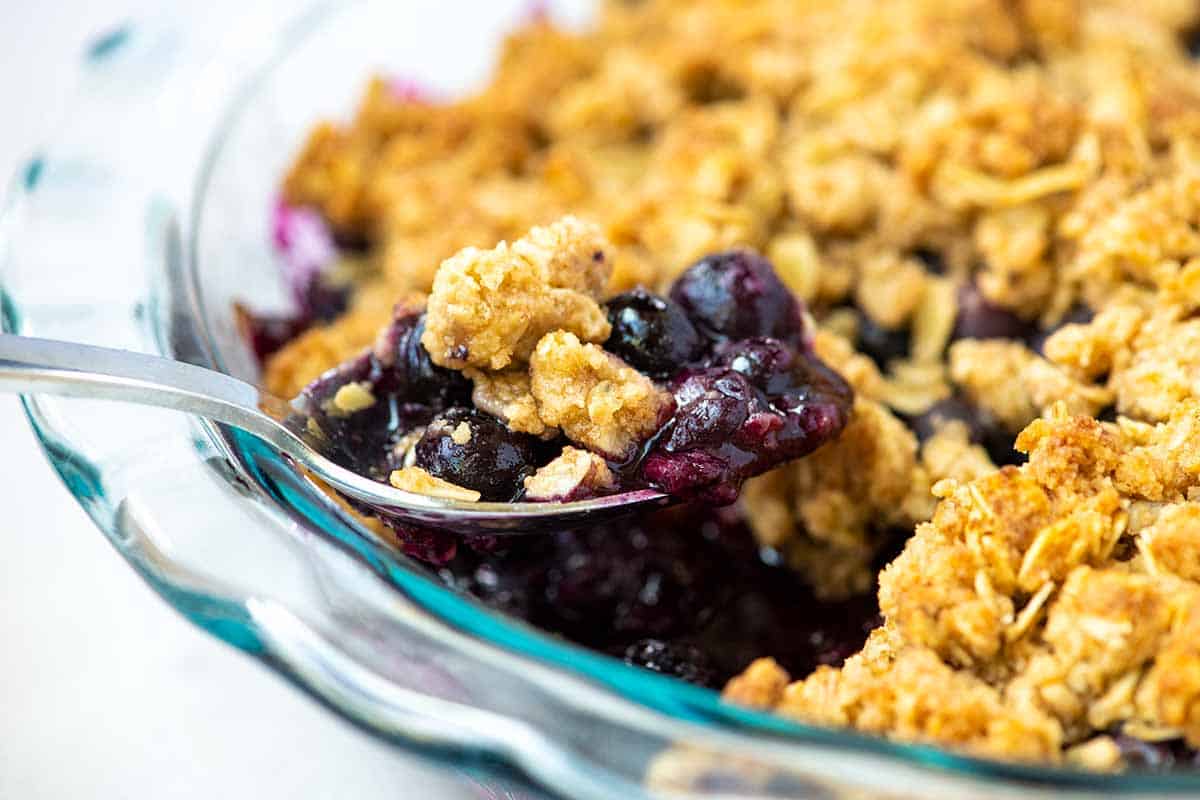 Quick & Easy Blueberry Crumble: Ready in Under 40 Minutes